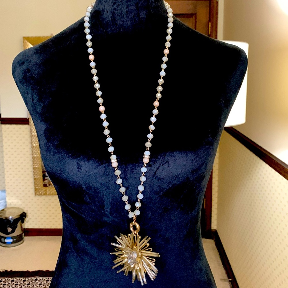 Vintage pretty long crystal and glass necklace